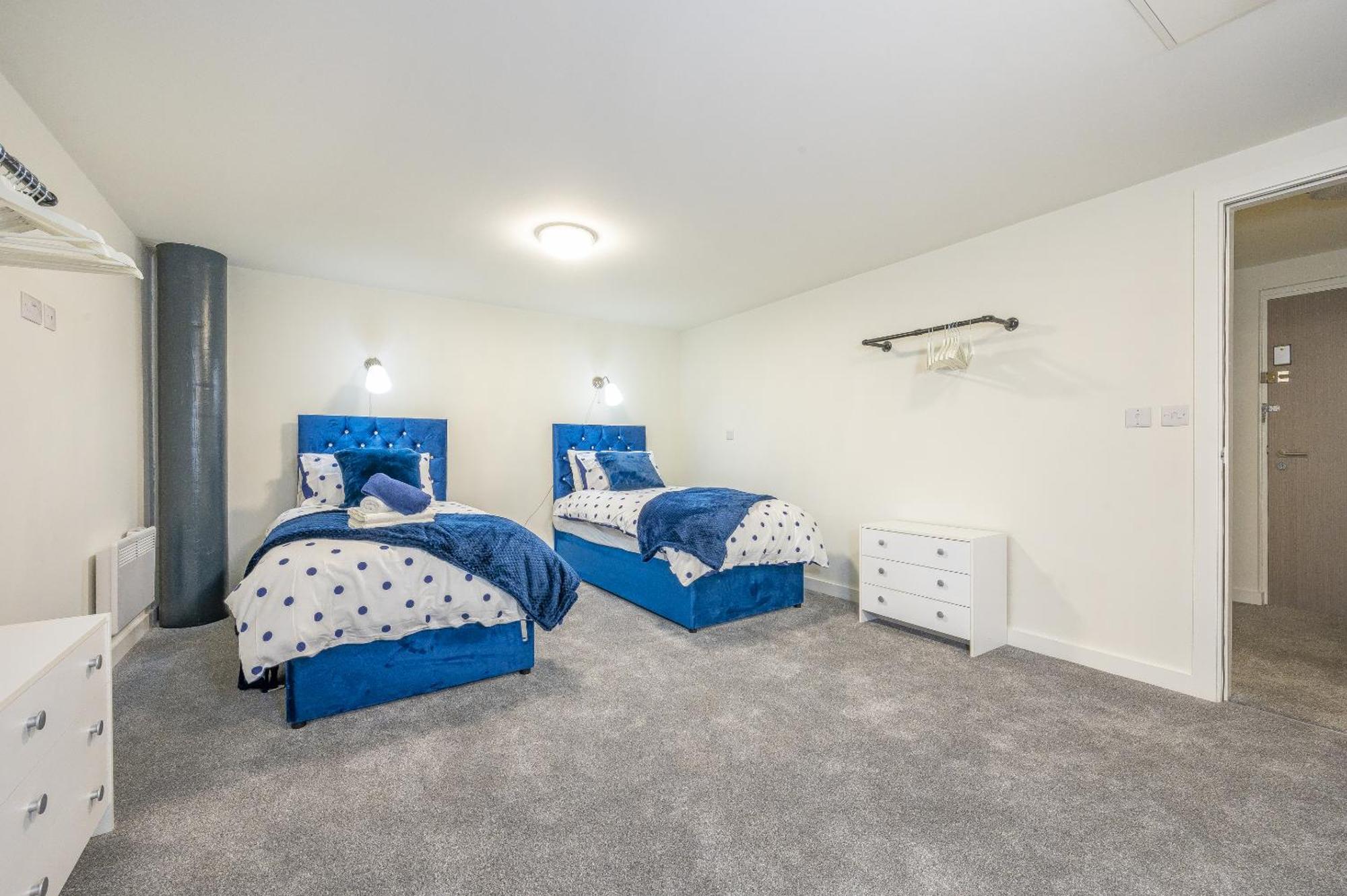 Basement Bliss Hideaway Apartment Bradford  Exterior photo