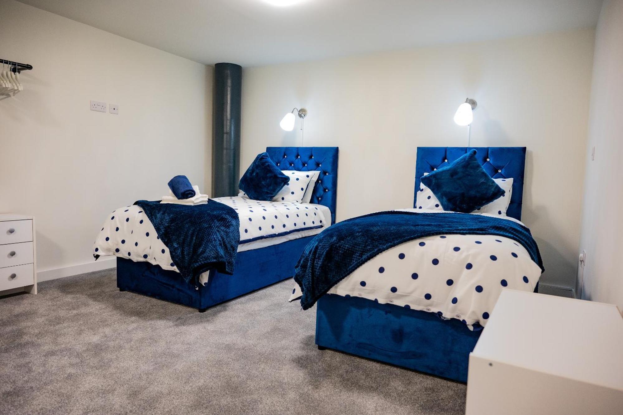 Basement Bliss Hideaway Apartment Bradford  Exterior photo