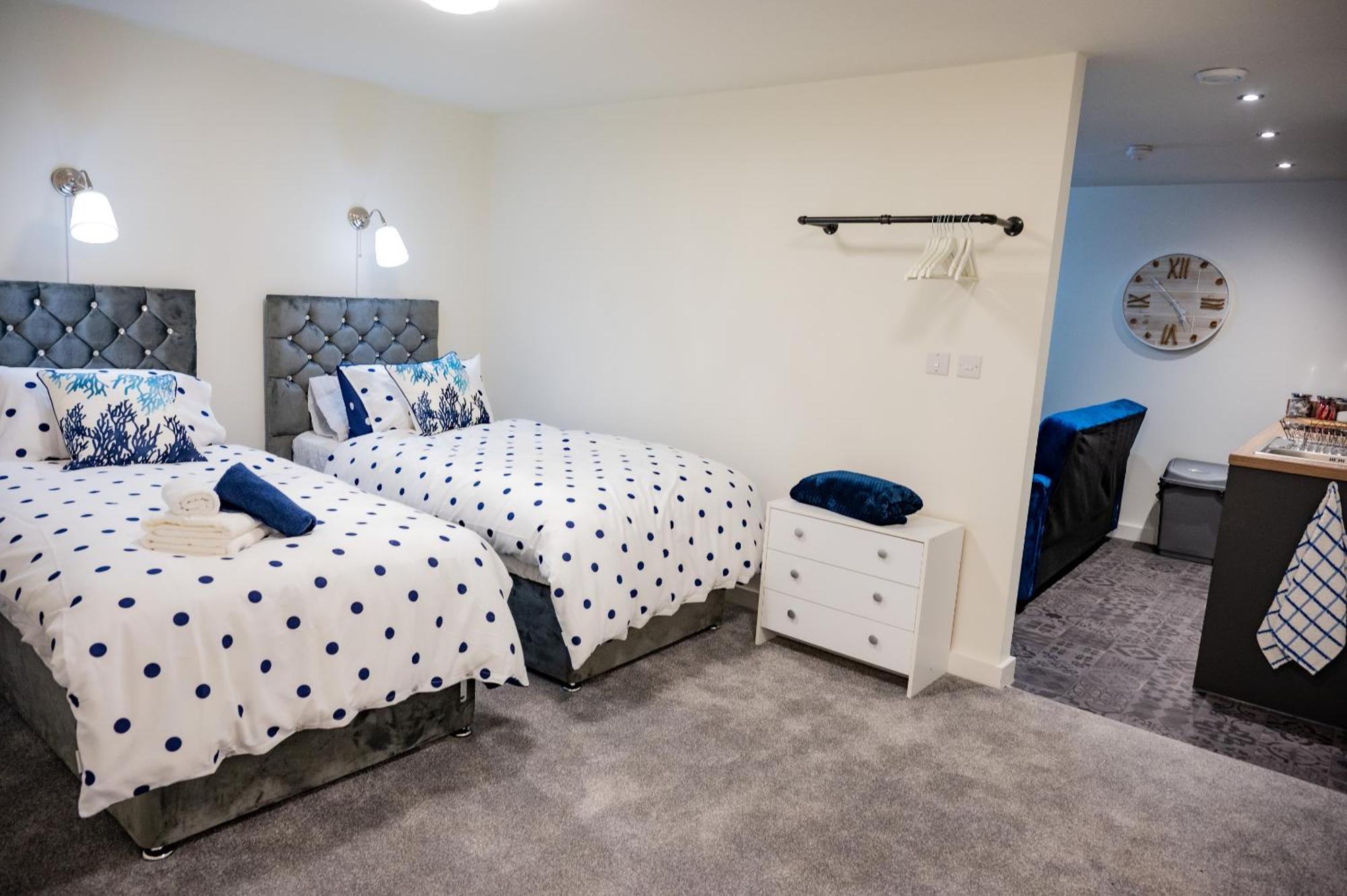Basement Bliss Hideaway Apartment Bradford  Exterior photo