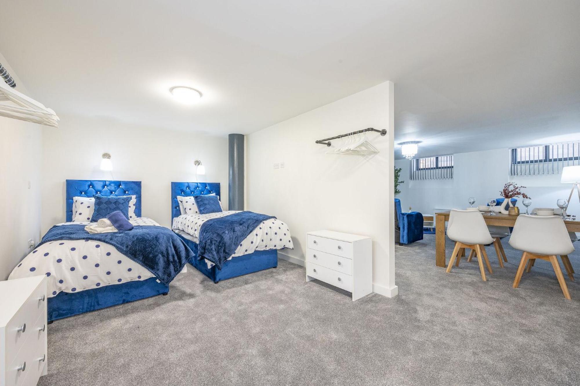 Basement Bliss Hideaway Apartment Bradford  Exterior photo